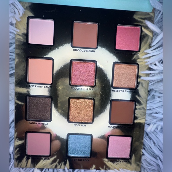 Too Faced Eyeshadow Pallet - Picture 3 of 3